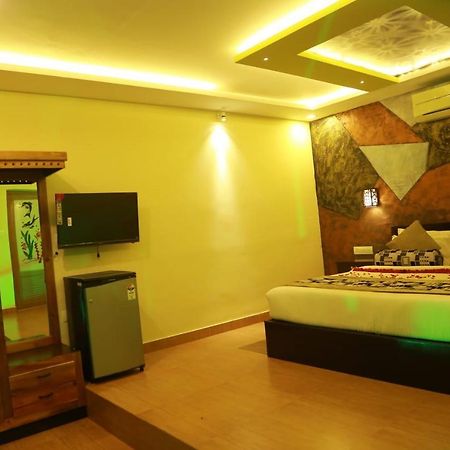 Lara Lake View Resort Thiruvananthapuram Eksteriør bilde