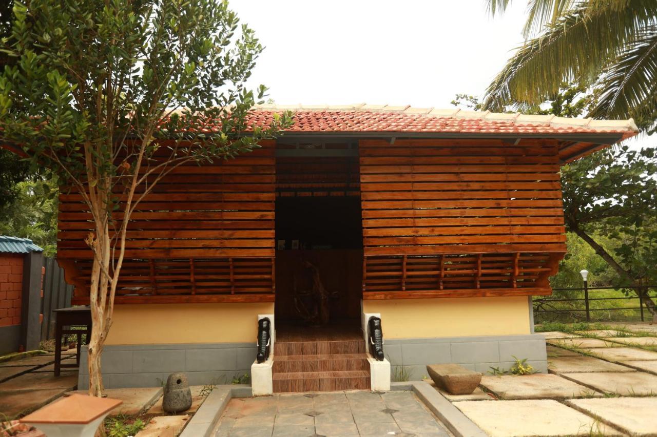 Lara Lake View Resort Thiruvananthapuram Eksteriør bilde