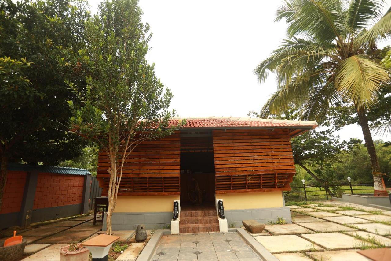Lara Lake View Resort Thiruvananthapuram Eksteriør bilde